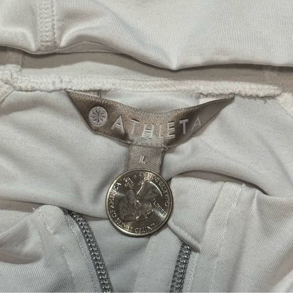 Athleta Pacific Baja UPF White Jacket Size Large Lightweight Zip-Up Hoodie - Picture 4 of 11